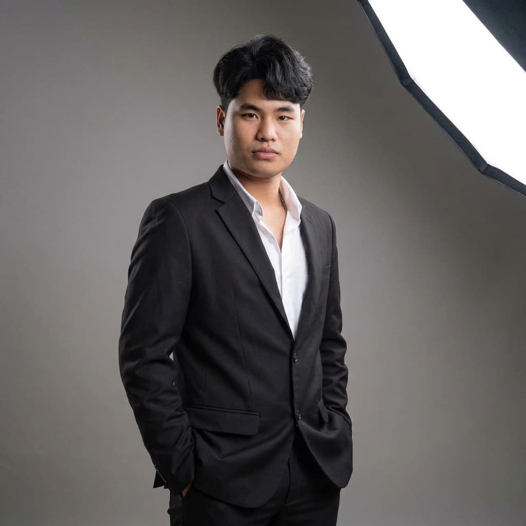 ปลื้ม — Strategy & Partnerships